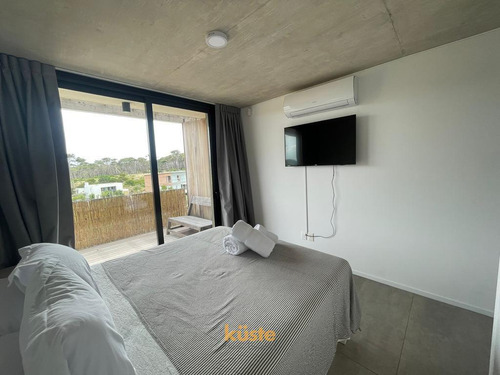 Imagen 30 de 30 de Penthouse A Estrenar En Manantiales