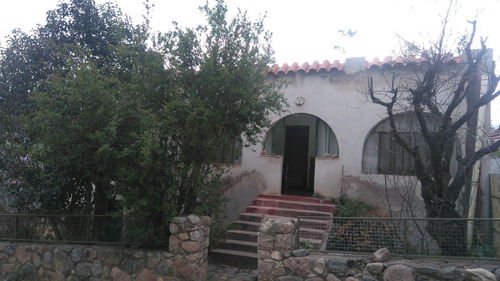 Imagen 1 de 8 de Casa En Capilla Del Monte Zona Centrica