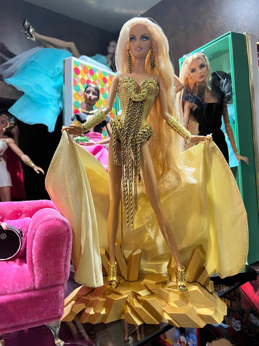Boneca The Blonds Blond Gold Barbie
