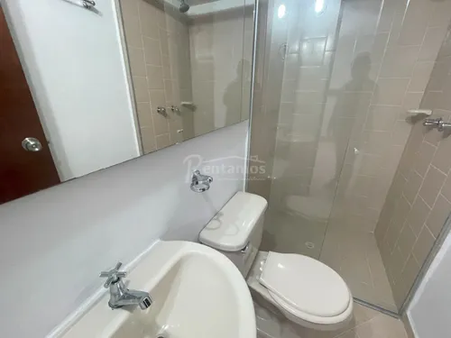 Apartamento En Arriendo En Camino Verde. Cod A776111