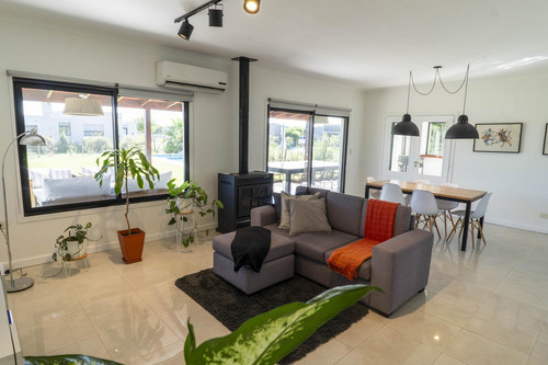 Casa En Venta, 3 Ambientes, En Barrio San Sebastián, Pilar, G.b.a Norte