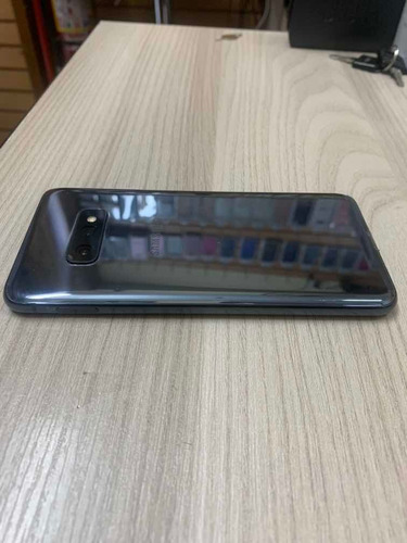 Samsung S10e. 128gb. 6gb. Ram