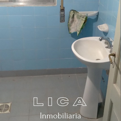 Imagen 8 de 12 de En Venta Inmueble Sobre Excelente Lote En Calle Hipólito Yrigoyen Nº 2862 De La Ciudad De San Lorenzo
