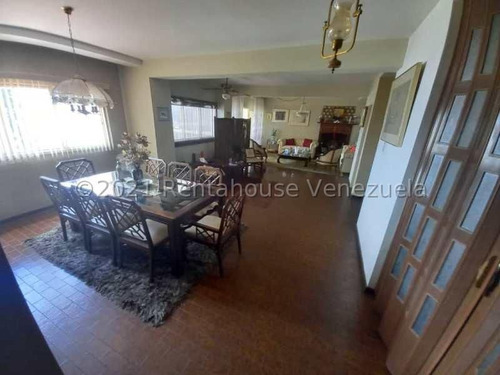 Imagen 3 de 12 de Casa Venta Colinas Santa Monica 22-3971-y Ymanol Elizalde 0414-3227631