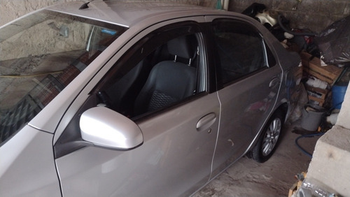 Imagem 2 de 14 de Toyota Etios 2014 1.5 16v Xls 4p