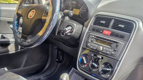 Fiat Punto 1.6 16v Essence Flex Dualogic 5p