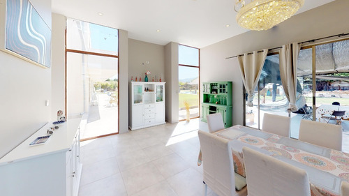 Casa De Lujo, Condominio Santa Teresita De Lisieux