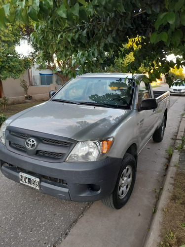 Toyota Hilux 2.5 Cab Doble 4x2