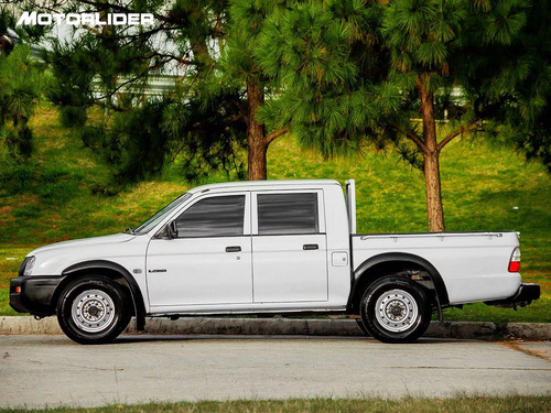 Mitsubishi L200 New 2.5 Diesel 4x2 | Permuta / Financia