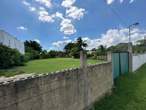 Terreno En Venta En Cholul Ubicado A Tres Minutos De Periferico