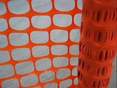 Imagen 5 de 8 de Malla Plastica De Seguridad 1mt. X 50 Mts. - 100*26- 60 Gr.