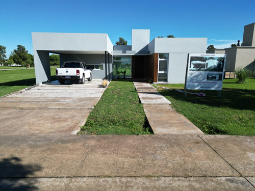 Casa A Estrenar En Federala Club De Campo, Lobos