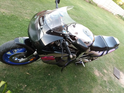 Imagen 4 de 16 de Suzuki Gsx-r750