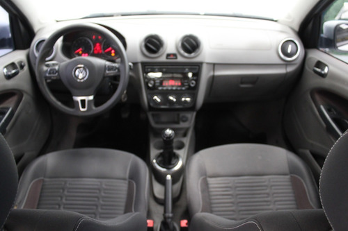 Volkswagen Voyage Highline 1.6 2016 La Plata 033
