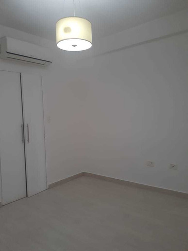 Imagen 22 de 23 de Espectacular Apartamento En Valle Blanco Con Planta Eléctrica 100%.