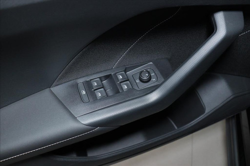 Volkswagen T-Cross 1.4 250 TSI TOTAL FLEX HIGHLINE AUTOMÁTICO
