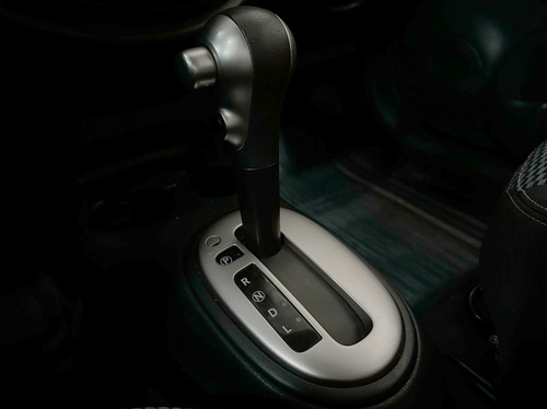 Nissan March 1.6 SV 16V FLEXSTART