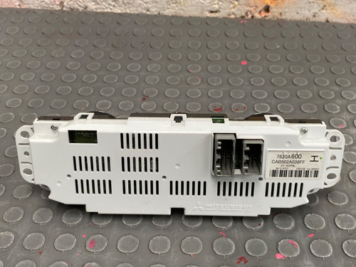 Control A/c Mitsubishi Asx Cvt 2.0 2013/2015 (Usado)