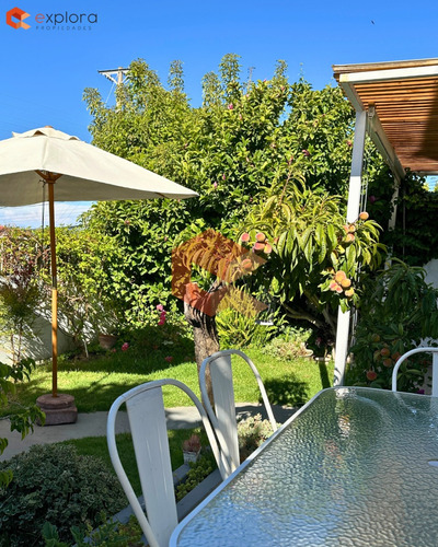 Casa En Venta Sector Las Rosas, Viña Del Mar, 4d 3b 2e