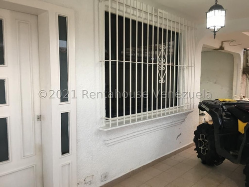 Imagen 2 de 16 de Rosangel Parraga Rentahouse Vende Casa En Trigal Norte Valencia 22-8360