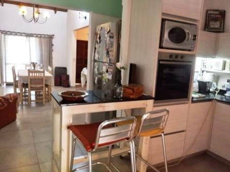 Imagen 8 de 30 de Venta De Linda Casa En Castelar Norte!