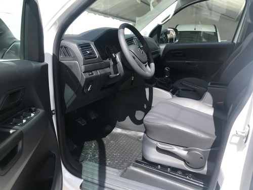 Imagen 10 de 13 de Volkswagen Amarok 2.0 Cd Tdi 140cv Mt 4x2 Trendline
