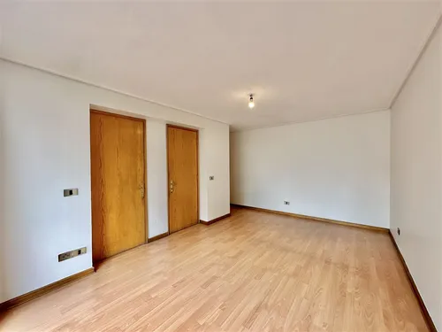 Departamento En Arriendo De 3 Dorm. En Las Condes