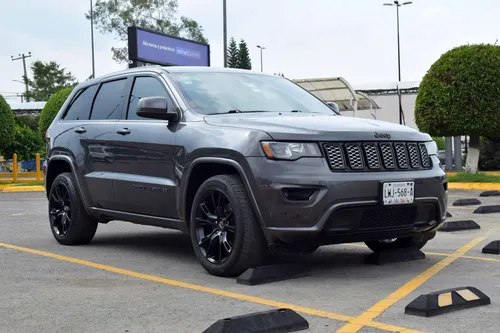 Jeep Grand Cherokee 6 Cilindros Piel, Mod. 2017, Color Gris