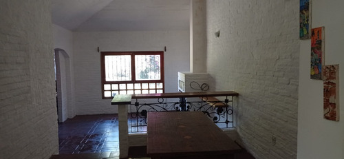 Inmobiliaria Castro Vende En Pinar Sur, Casa De 4 Dormitorios + Apartamento, Excelente Ubicación