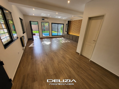 Venta De Casa En Parque Leloir