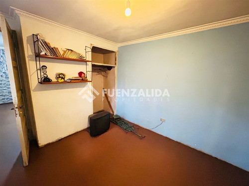 Casa En Venta De 3 Dorm Y 1 Baño. En Lo Espejo