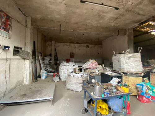 Imagen 25 de 26 de Deposito Con Local Y Vivienda De 3 Ambientes Sobre Lote De 451m2 En Mariano Acosta Y Juan B Justo