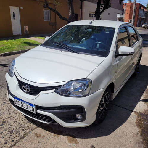 Toyota Etios 1.5 Platinum At