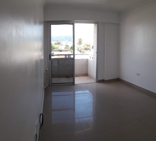 Imagen 4 de 9 de Departamento 1 Dormitorio Con Cochera (centro)