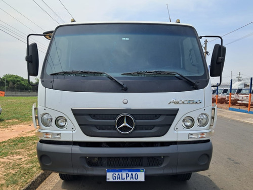 Mb Accelo 1016 Carroceria 4x2 - (2021)