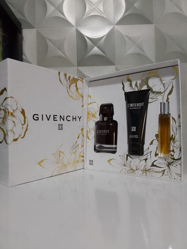 Kit Givenchy Perfume L'interdit Rouge 80ml + Caneta L'interdit Edp 12,5ml + Body Lotion L'interdi 75ml - Feminino