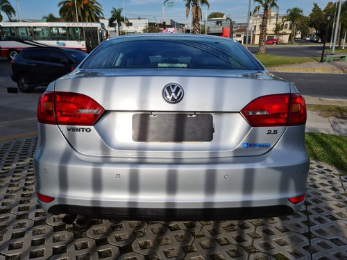 Volkswagen Vento 2.5 Luxury Triptronic 2011 Sarthou