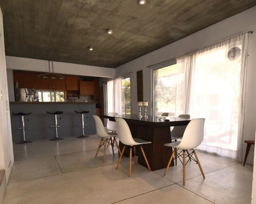 Casa En Venta De 3 Dormitorios En Jose Ignacio