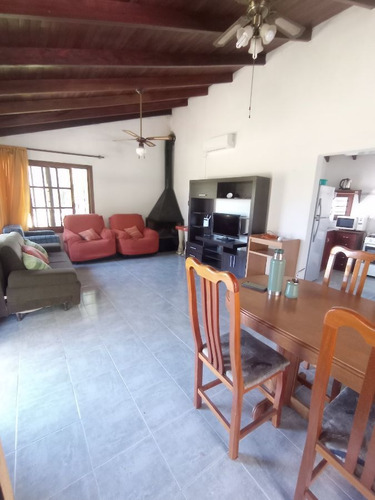 Imagen 5 de 14 de Casa En Alquiler Temporario De 2 Dormitorios C/ Cochera En Playa Hermosa