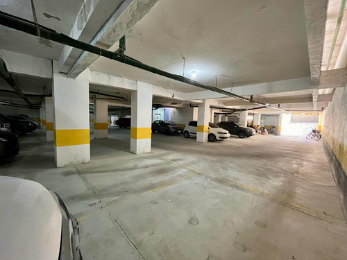 Apartamento Com Sacada - Guarujá