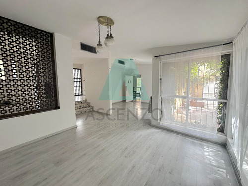 Casa En Renta Para Oficinas En Colonia Cuauhtemoc, Gusval