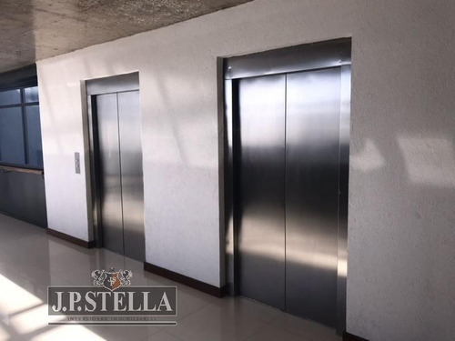 Oficina 40 M2 En Complejo Km 41 Polo Empresarial - Fco. Alvarez