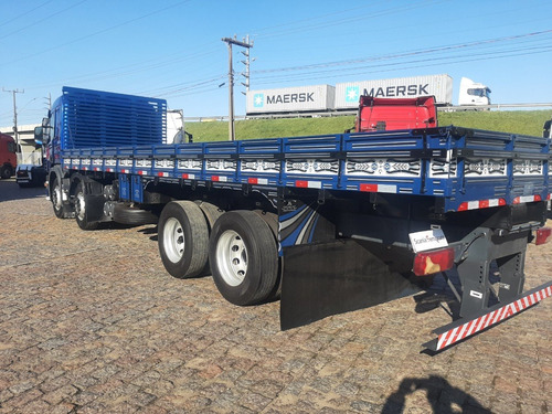 Imagem 13 de 13 de Scania P310 8x2 2015/2016