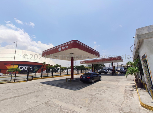 Ana Karina Molleja Vende Estacion De Servicio Totalmente Activa Con Locales Comerciales Y Terreno Adicional Zona Centro-oeste Barquisimeto, Lara /akm