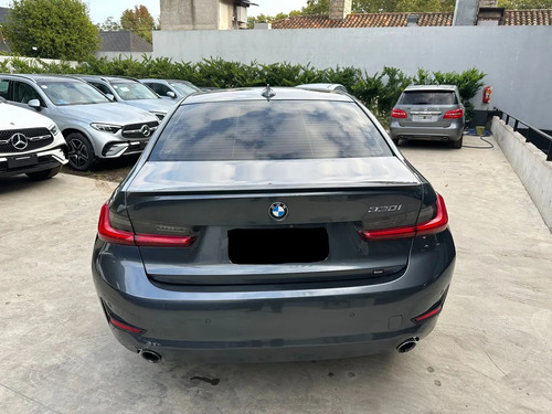 BMW Serie 3 3.0 330i Sedan Sport Line 252cv