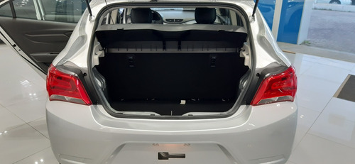Imagen 6 de 8 de Chevrolet Onix 1.4 Black Edition 1.4 Jt