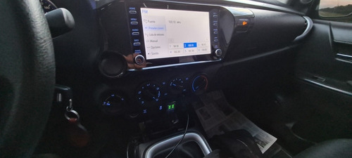 Imagen 4 de 6 de Toyota Hilux 2020 2.8 Cd Sr 177cv 4x4