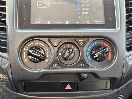 Mitsubishi L200 L200 D/c 2.4 Work Cr 4x2 Wf Doble Airbag Mn