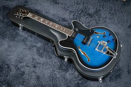 Guitarra Vox Bobcat Bigsby - Bc-v90b-bl - Saphire Blue