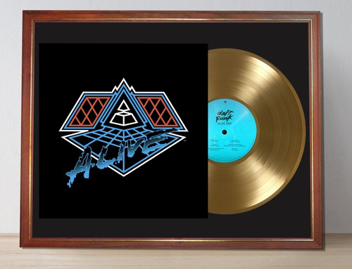 Daft Punk Alive 2007 Tapa Lp Y Disco De Oro En Cuadro